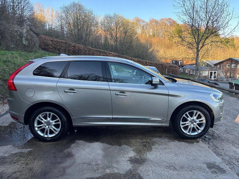 Volvo XC60 2.4 D4 SE Lux Nav SUV 5dr Diesel Auto AWD Euro 6 (s/s) (190 ps) 5dr Automatic 2026