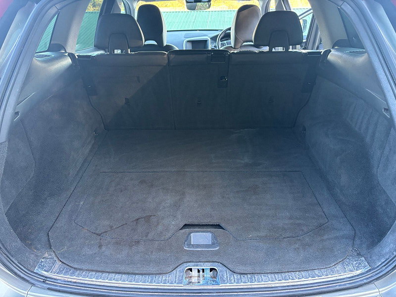 Volvo XC60 2.4 D4 SE Lux Nav SUV 5dr Diesel Auto AWD Euro 6 (s/s) (190 ps) 5dr Automatic 2026