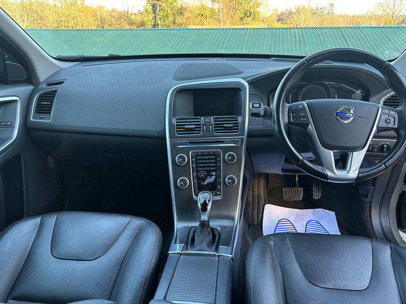 Volvo XC60 2.4 D4 SE Lux Nav SUV 5dr Diesel Auto AWD Euro 6 (s/s) (190 ps) 5dr Automatic 2026