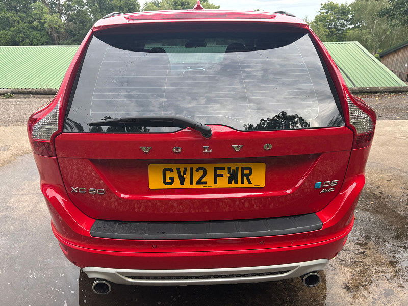 Volvo XC60 2.4 D5 R-Design SUV 5dr Diesel Geartronic AWD Euro 5 (215 ps) 5dr Automatic 2025