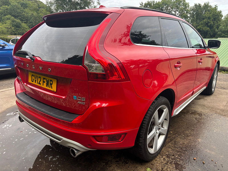 Volvo XC60 2.4 D5 R-Design SUV 5dr Diesel Geartronic AWD Euro 5 (215 ps) 5dr Automatic 2025