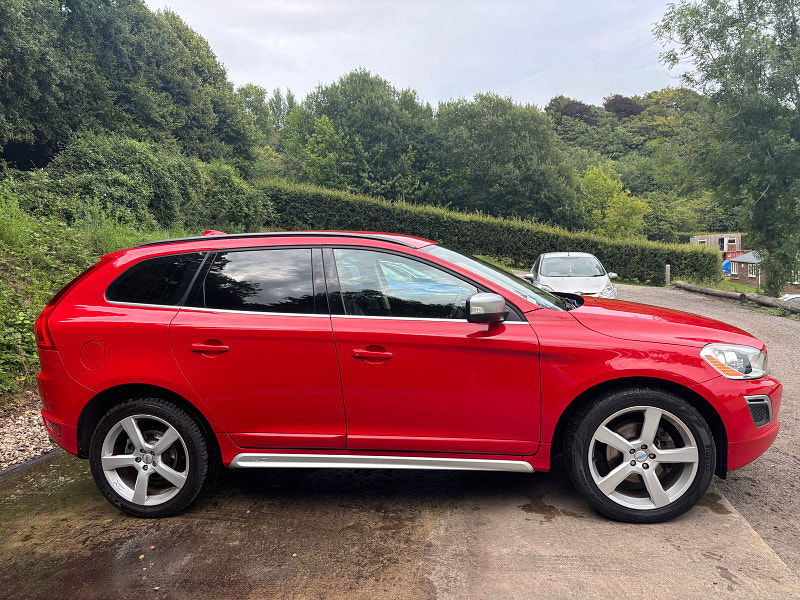 Volvo XC60 2.4 D5 R-Design SUV 5dr Diesel Geartronic AWD Euro 5 (215 ps) 5dr Automatic 2025