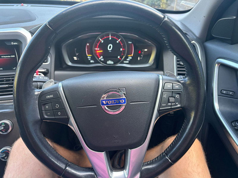 Volvo XC60 2.4 D5 SE Lux Nav SUV 5dr Diesel Geartronic AWD Euro 5 (215 ps) 5dr Automatic 2025