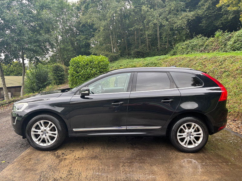 Volvo XC60 2.4 D5 SE Lux Nav SUV 5dr Diesel Geartronic AWD Euro 5 (215 ps) 5dr Automatic 2025