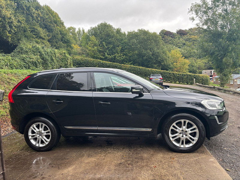 Volvo XC60 2.4 D5 SE Lux Nav SUV 5dr Diesel Geartronic AWD Euro 5 (215 ps) 5dr Automatic 2025