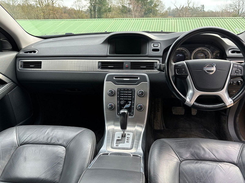 Volvo XC70 2.4 D5 SE Lux Estate 5dr Diesel Geartronic AWD Euro 5 (215 ps) 5dr Automatic 2026