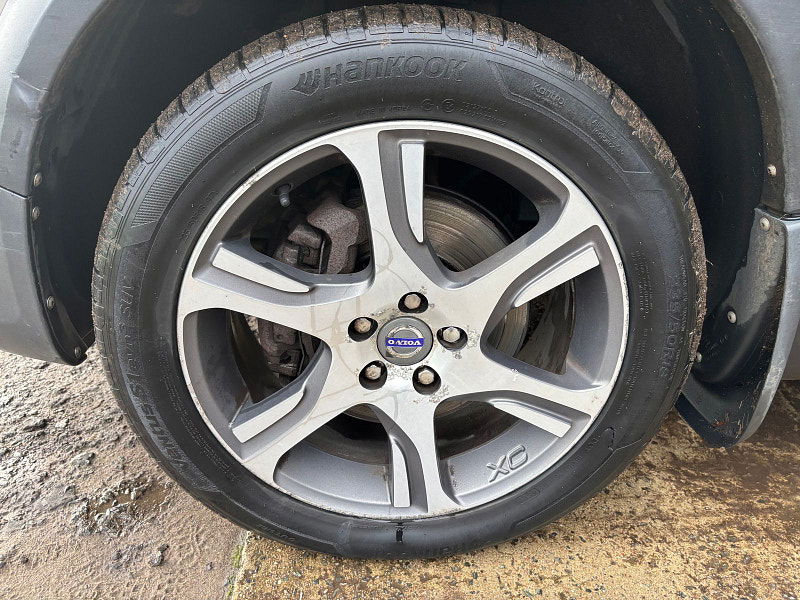 Volvo XC70 2.4 D5 SE Lux Estate 5dr Diesel Geartronic AWD Euro 5 (215 ps) 5dr Automatic 2026