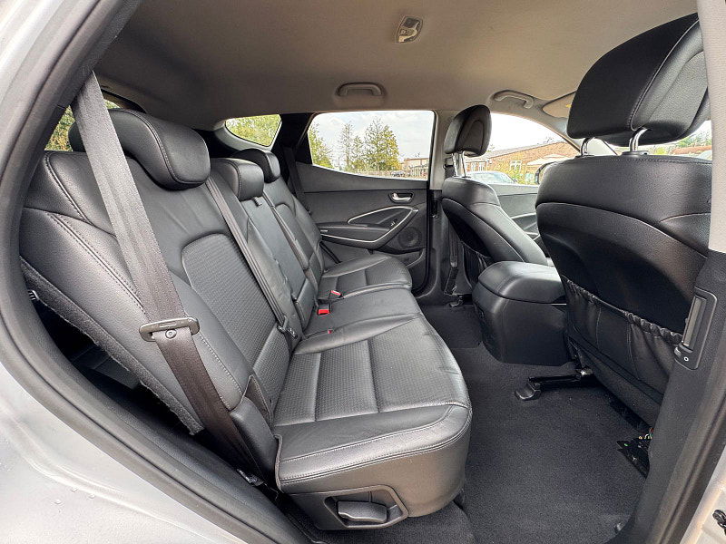 Hyundai Santa Fe 2.2 CRDi Premium SUV 5dr Diesel Auto 4WD Euro 5 (7 seat) (194 bhp) 5dr Automatic 2025