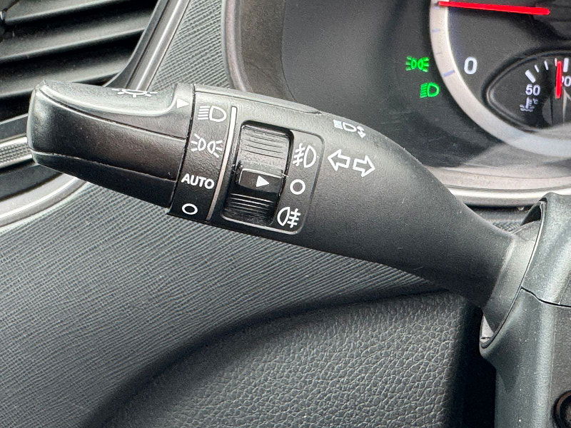Hyundai Santa Fe 2.2 CRDi Premium SUV 5dr Diesel Auto 4WD Euro 5 (7 seat) (194 bhp) 5dr Automatic 2025