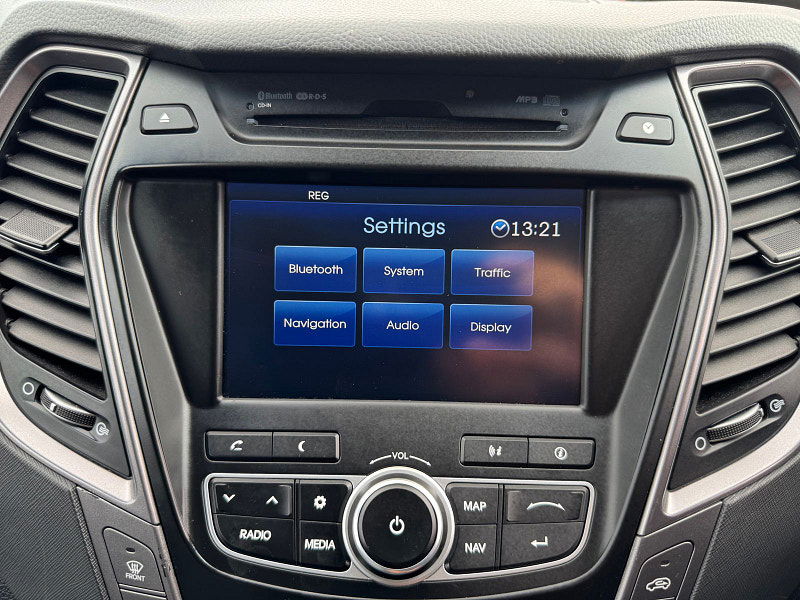 Hyundai Santa Fe 2.2 CRDi Premium SUV 5dr Diesel Auto 4WD Euro 5 (7 seat) (194 bhp) 5dr Automatic 2025