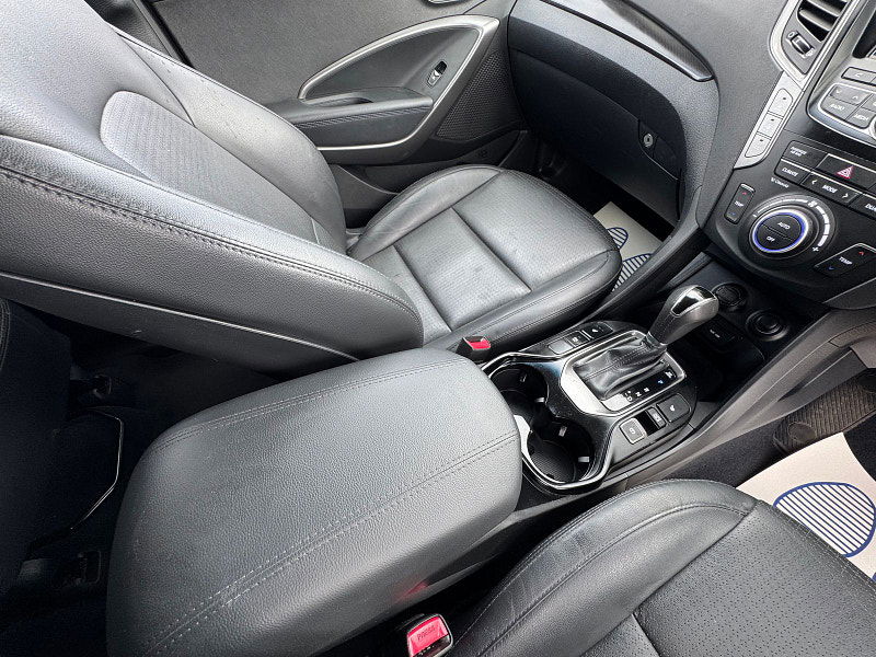 Hyundai Santa Fe 2.2 CRDi Premium SUV 5dr Diesel Auto 4WD Euro 5 (7 seat) (194 bhp) 5dr Automatic 2025