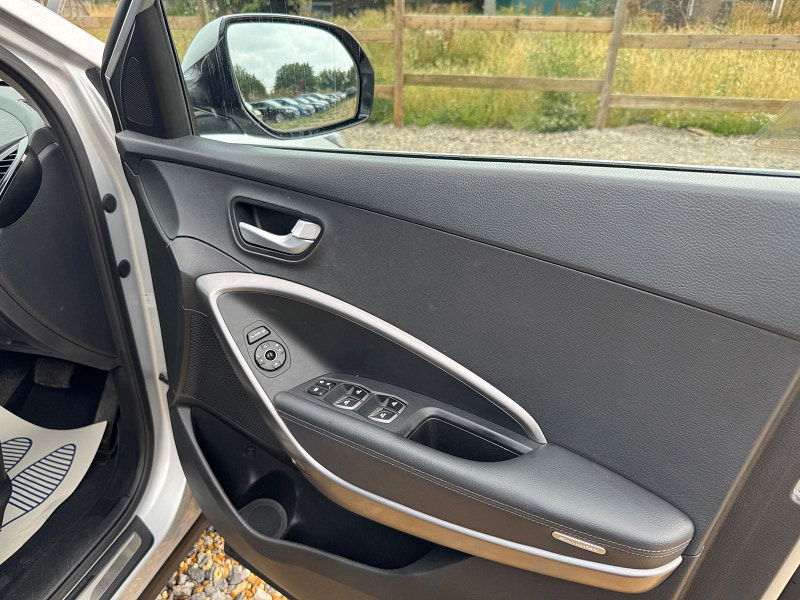 Hyundai Santa Fe 2.2 CRDi Premium SUV 5dr Diesel Auto 4WD Euro 5 (7 seat) (194 bhp) 5dr Automatic 2025