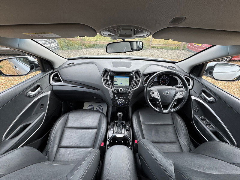 Hyundai Santa Fe 2.2 CRDi Premium SUV 5dr Diesel Auto 4WD Euro 5 (7 seat) (194 bhp) 5dr Automatic 2025