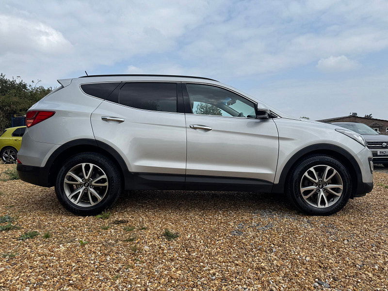 Hyundai Santa Fe 2.2 CRDi Premium SUV 5dr Diesel Auto 4WD Euro 5 (7 seat) (194 bhp) 5dr Automatic 2025