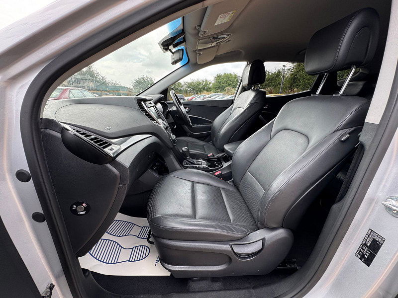Hyundai Santa Fe 2.2 CRDi Premium SUV 5dr Diesel Auto 4WD Euro 5 (7 seat) (194 bhp) 5dr Automatic 2025