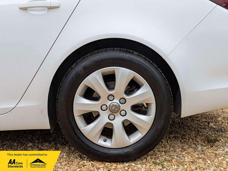 Vauxhall Insignia 1.6 Insignia SRI CDTI Auto 5dr 5dr Automatic 2025