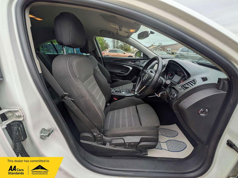 Vauxhall Insignia 1.6 Insignia SRI CDTI Auto 5dr 5dr Automatic 2025