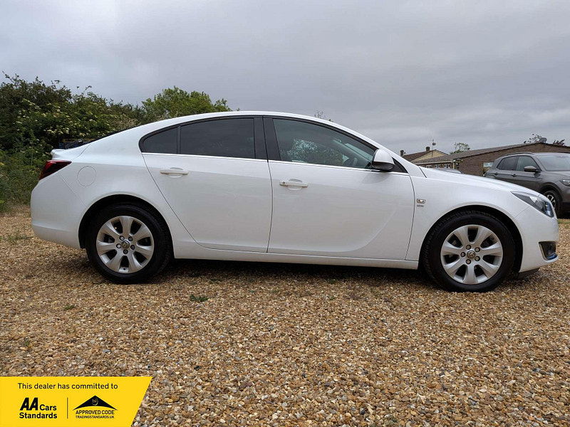 Vauxhall Insignia 1.6 Insignia SRI CDTI Auto 5dr 5dr Automatic 2025