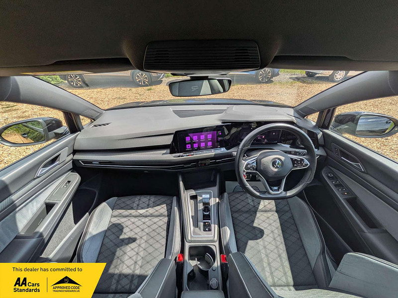 Volkswagen Golf 1.5 Golf R-Line eTSI Semi-Auto 5dr 5dr Automatic 2025