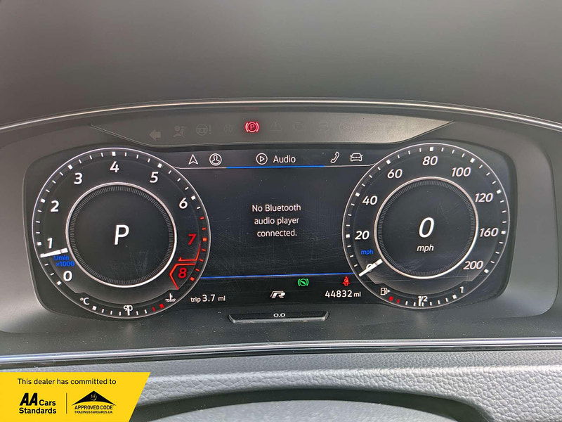 Volkswagen Golf 2.0 Golf R TSi Semi-Auto 4WD 5dr 5dr Automatic 2025