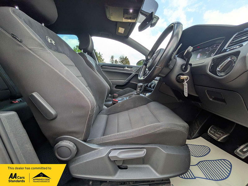 Volkswagen Golf 2.0 Golf R TSi Semi-Auto 4WD 5dr 5dr Automatic 2025