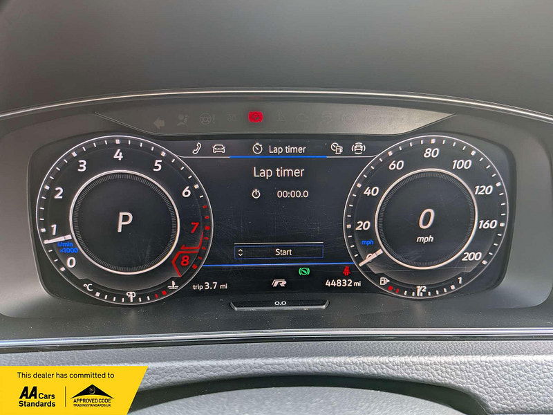 Volkswagen Golf 2.0 Golf R TSi Semi-Auto 4WD 5dr 5dr Automatic 2025