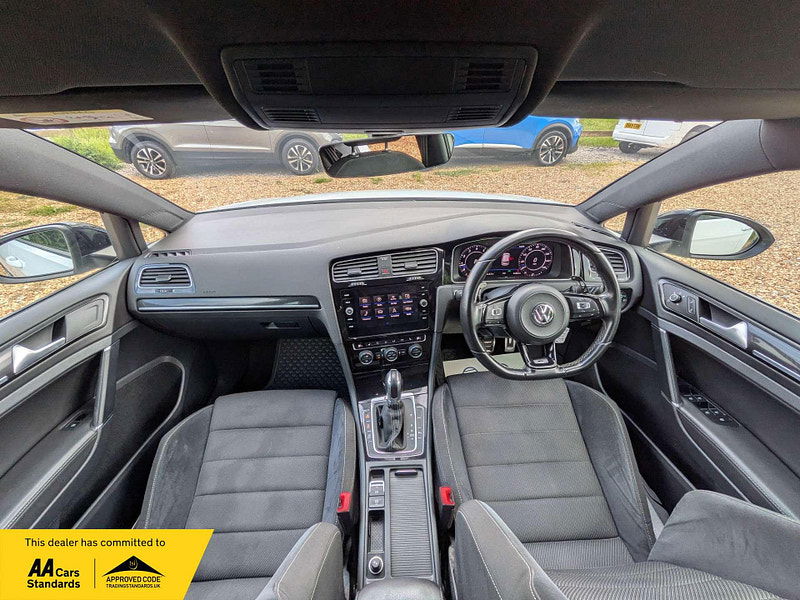 Volkswagen Golf 2.0 Golf R TSi Semi-Auto 4WD 5dr 5dr Automatic 2025