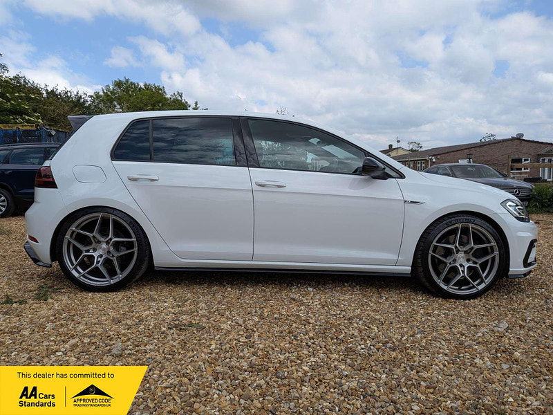 Volkswagen Golf 2.0 Golf R TSi Semi-Auto 4WD 5dr 5dr Automatic 2025