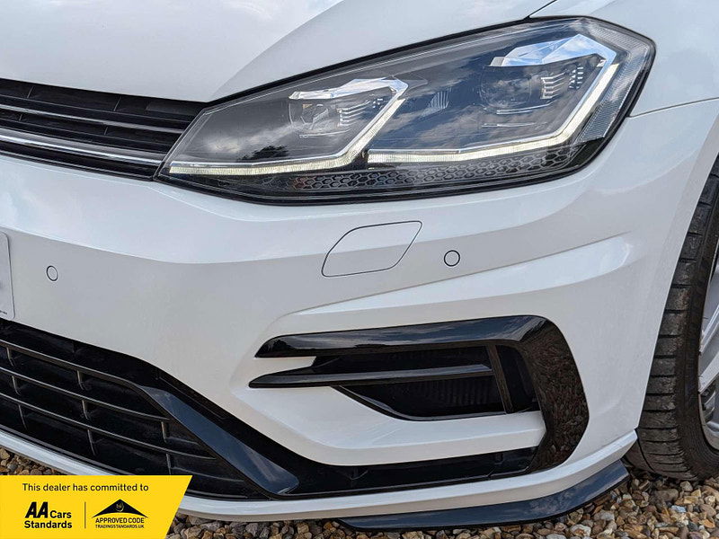 Volkswagen Golf 2.0 Golf R TSi Semi-Auto 4WD 5dr 5dr Automatic 2025