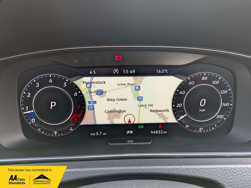 Volkswagen Golf 2.0 Golf R TSi Semi-Auto 4WD 5dr 5dr Automatic 2025