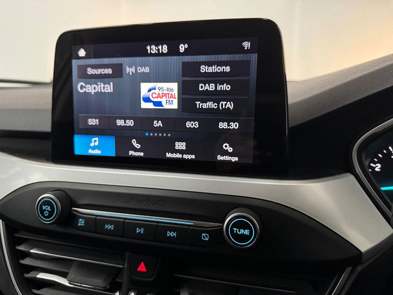 Ford Focus 1.0T EcoBoost Zetec Euro 6 (s/s) 5dr 5dr Manual 2025