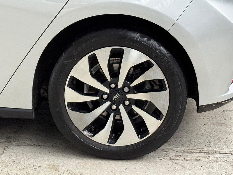 Ford Focus 1.0T EcoBoost Zetec Euro 6 (s/s) 5dr 5dr Manual 2025