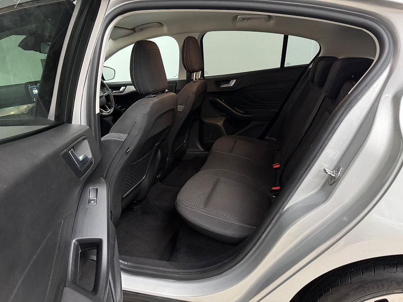 Ford Focus 1.0T EcoBoost Zetec Euro 6 (s/s) 5dr 5dr Manual 2025