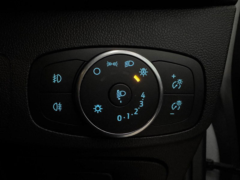 Ford Focus 1.0T EcoBoost Zetec Euro 6 (s/s) 5dr 5dr Manual 2025