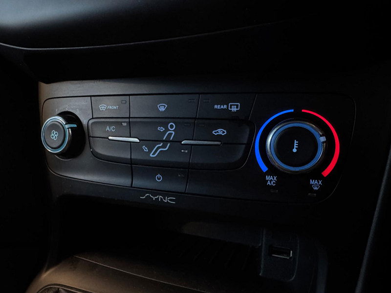 Ford Focus 1.0T EcoBoost Zetec S Euro 6 (s/s) 5dr 5dr Manual 2025