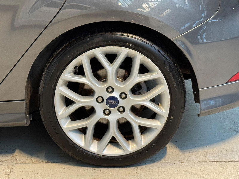 Ford Focus 1.0T EcoBoost Zetec S Euro 6 (s/s) 5dr 5dr Manual 2025