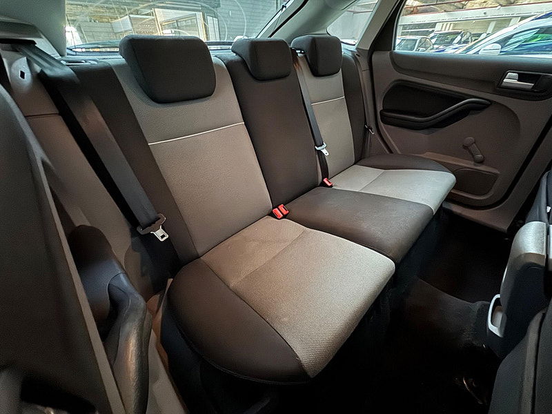 Ford Focus 1.6 Zetec 5dr 5dr Manual 2025