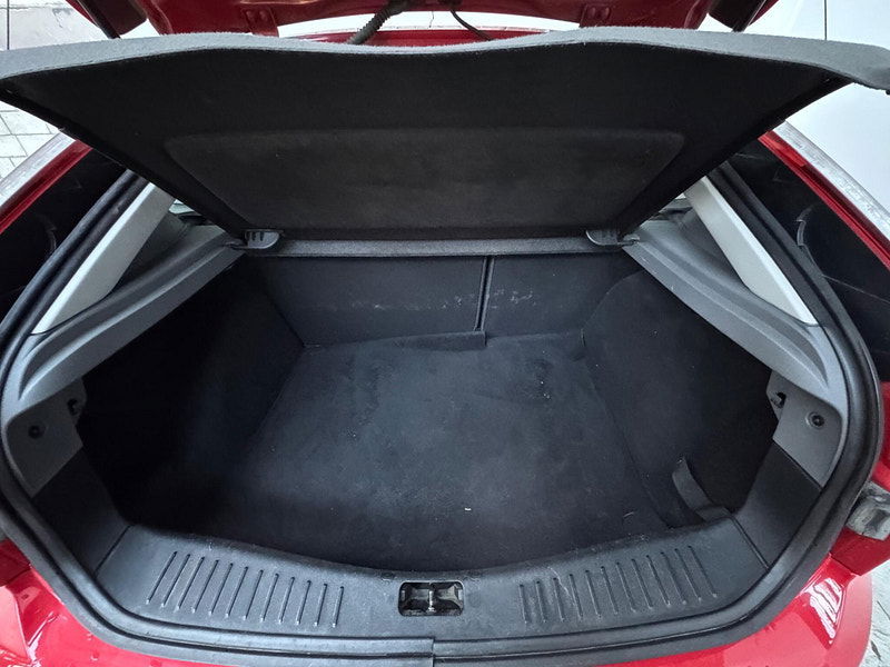 Ford Focus 1.6 Zetec 5dr 5dr Manual 2025