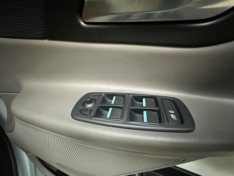 Jaguar XE 2.0d Portfolio Auto Euro 6 (s/s) 4dr 4dr Automatic 2025