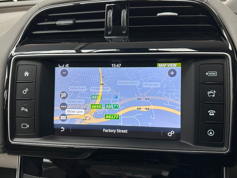 Jaguar XE 2.0d Portfolio Auto Euro 6 (s/s) 4dr 4dr Automatic 2025