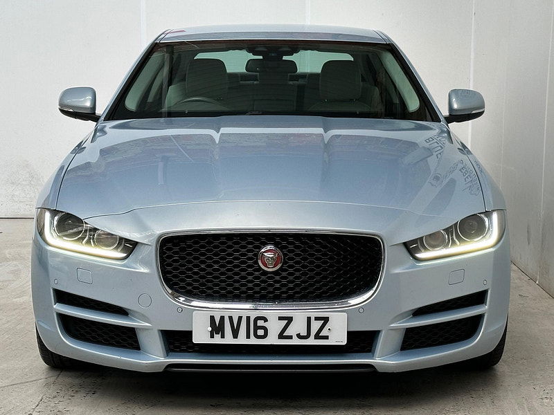 Jaguar XE 2.0d Portfolio Auto Euro 6 (s/s) 4dr 4dr Automatic 2025
