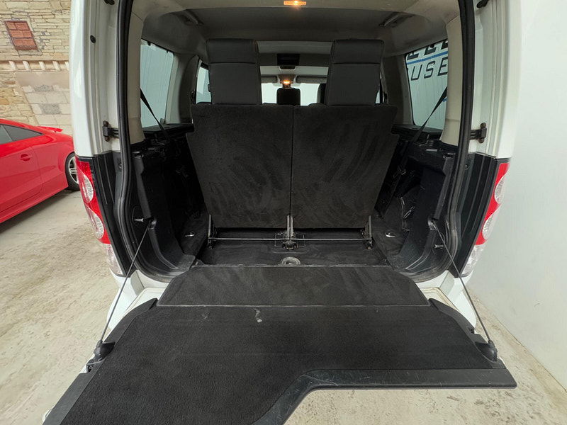 Land Rover Discovery 4 3.0 SD V6 XS Auto 4WD Euro 5 5dr 5dr Automatic 2025