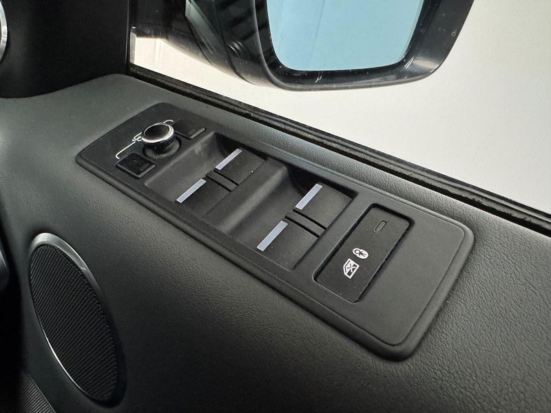 Land Rover Range Rover Sport 3.0 SD V6 HSE Auto 4WD Euro 5 (s/s) 5dr 5dr Automatic 2025