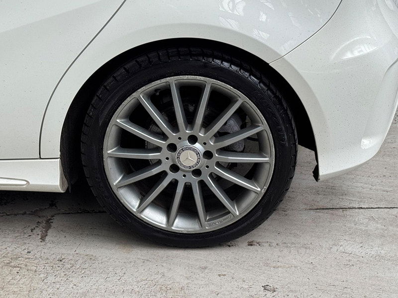 Mercedes-Benz A Class 1.5 A180 CDI AMG Sport Euro 5 (s/s) 5dr 5dr Manual 2026