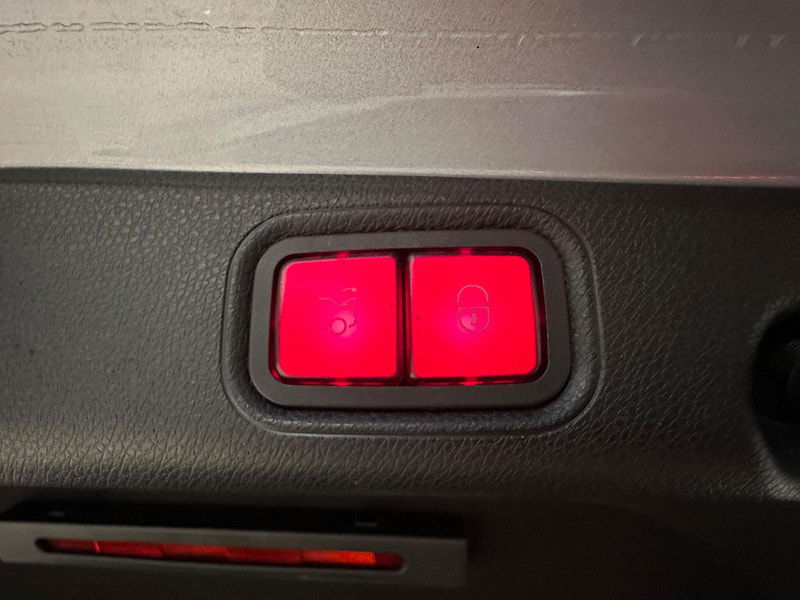 Mercedes-Benz E Class 2.0 E220dh MHEV AMG Line Night Edition (Premium Plus) G-Tronic+ Euro 6 (s/s) 4dr 4dr Automatic 2025