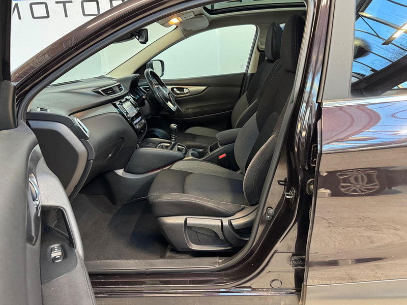 Nissan Qashqai 1.2 DIG-T N-Connecta Euro 6 (s/s) 5dr 5dr Manual 2026