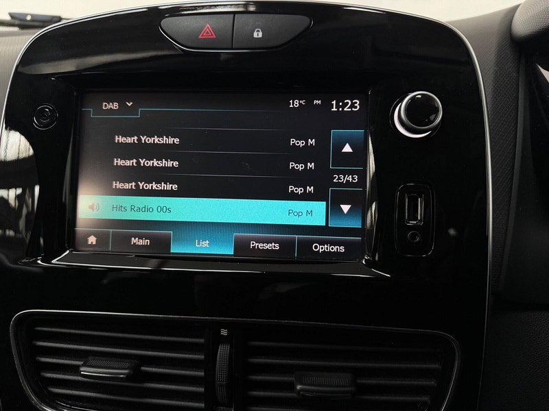 Renault Clio 0.9 TCe Dynamique S Nav Euro 6 (s/s) 5dr 5dr Manual 2026