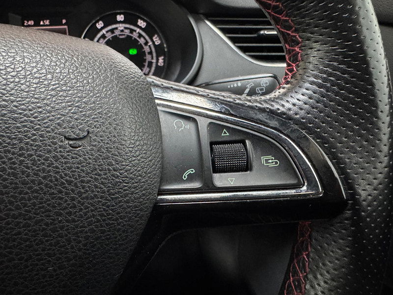 Skoda Octavia 2.0 TDI vRS DSG Euro 5 (s/s) 5dr 5dr Automatic 2025