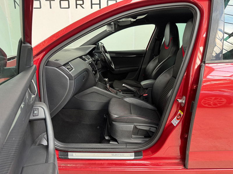 Skoda Octavia 2.0 TDI vRS DSG Euro 5 (s/s) 5dr 5dr Automatic 2025