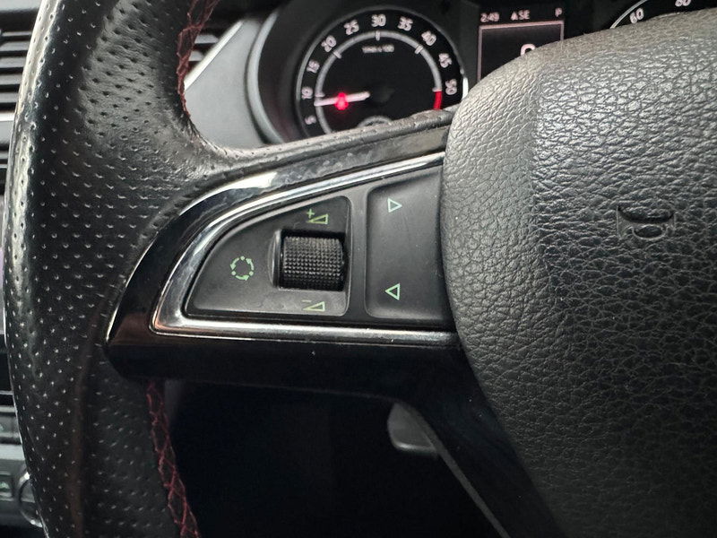 Skoda Octavia 2.0 TDI vRS DSG Euro 5 (s/s) 5dr 5dr Automatic 2025